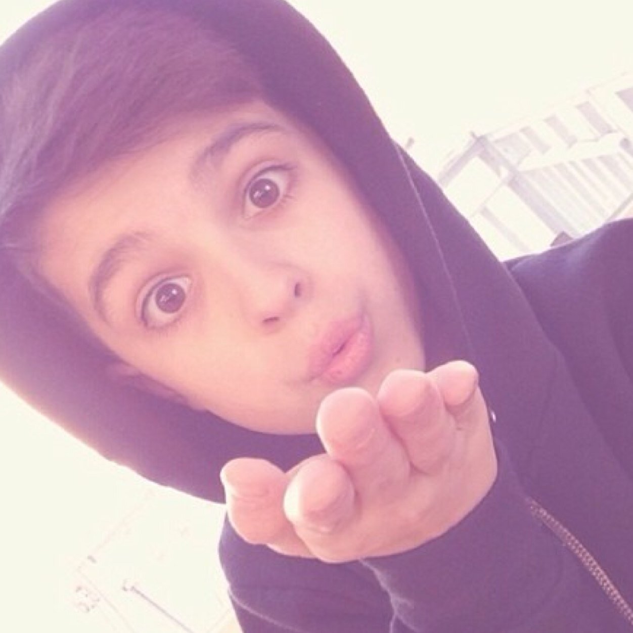 follow my instagram: @trianafandom.♛