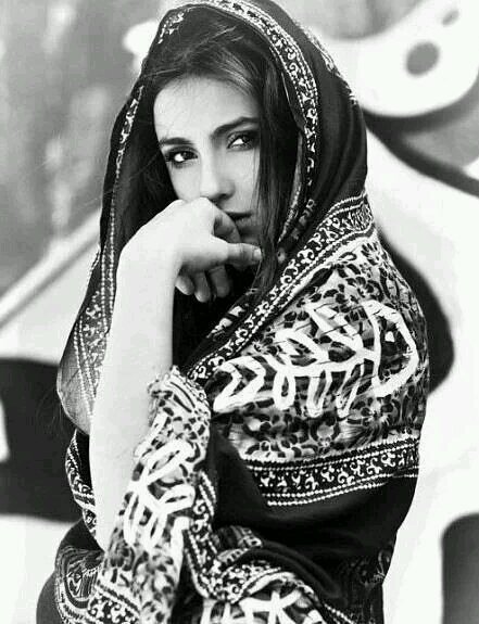 مدينية المولد. جداوية العشق.. حجازية الهوى...♡ أغرد لأن حياة واحدة لا تكفيني...