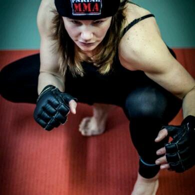Bantamweight / Featherweight Female MMA Fighter. Contact my manager @jayfreshstart for interviews, sponsorship and fights.