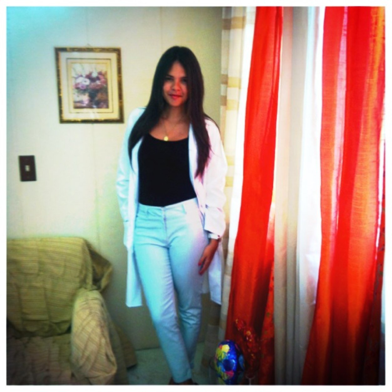 Relajada - 100% Ucevista - Payasa de Hospital - Navy - 
La curva mas linda en una mujer es su sonrisa. Bob Marley.