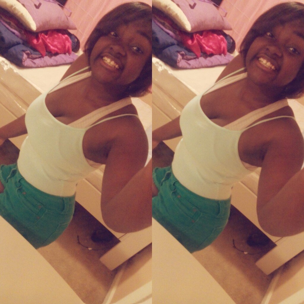 aye u...the one i just followed ....follow me back!! follow me on ig:denisha_sulton