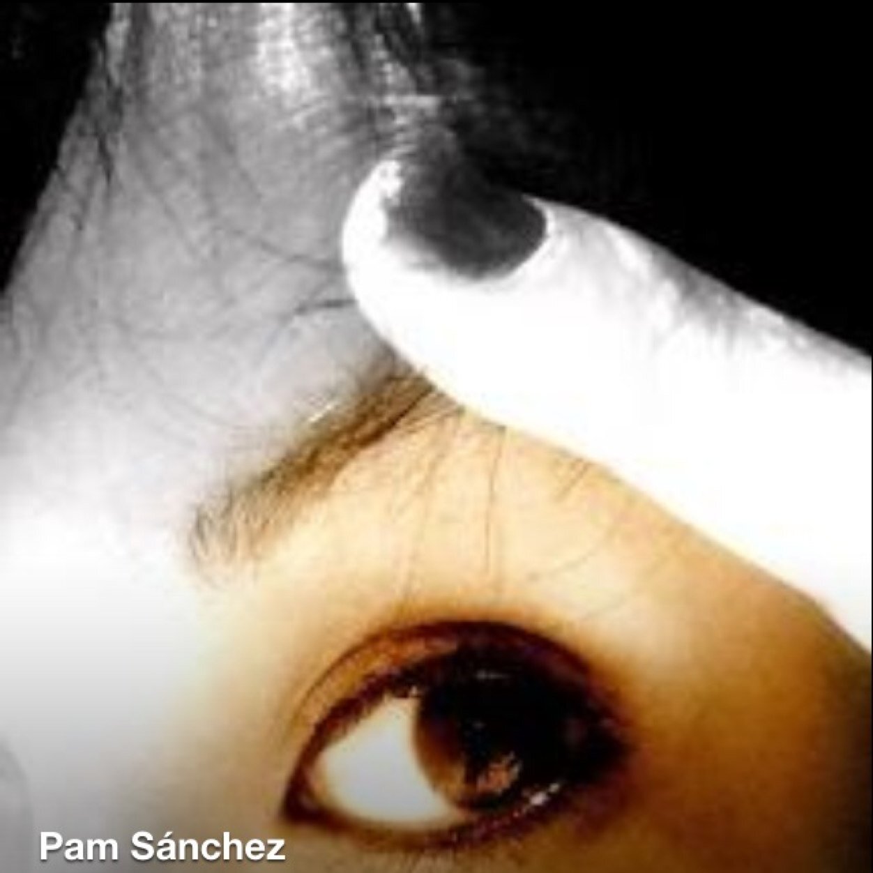 Mktera de profesión, fotografa por hobbie, amante de los viajes y la aventura. En la variedad está el gusto.