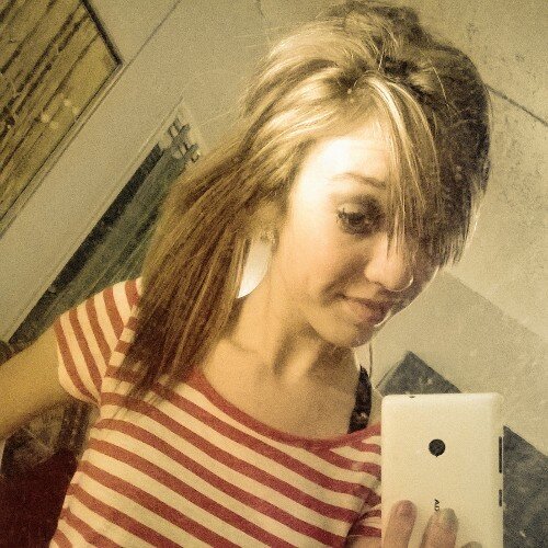 erinfoster_1995's profile picture. 