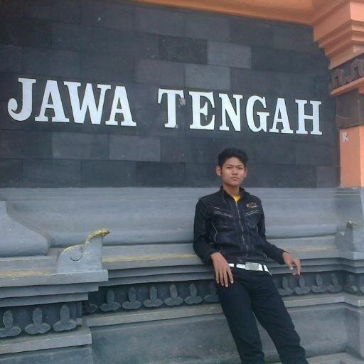 hitam aliranku tetapi bukan berarti sesat jalanku....