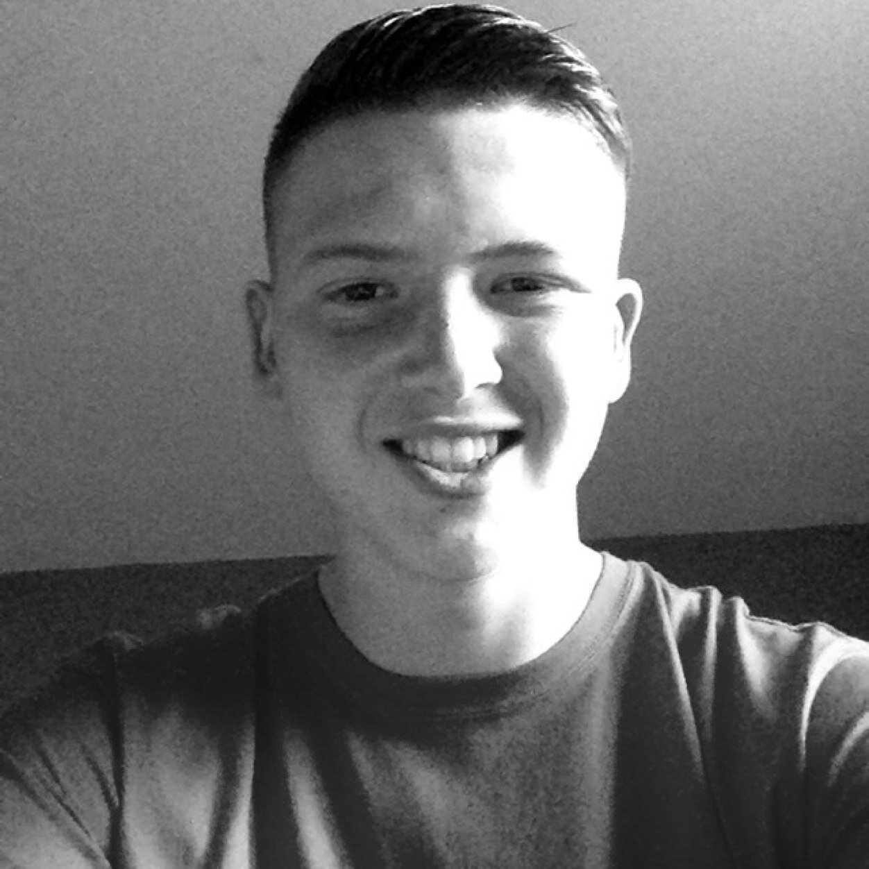 Enzo_Cretoon Profile Picture