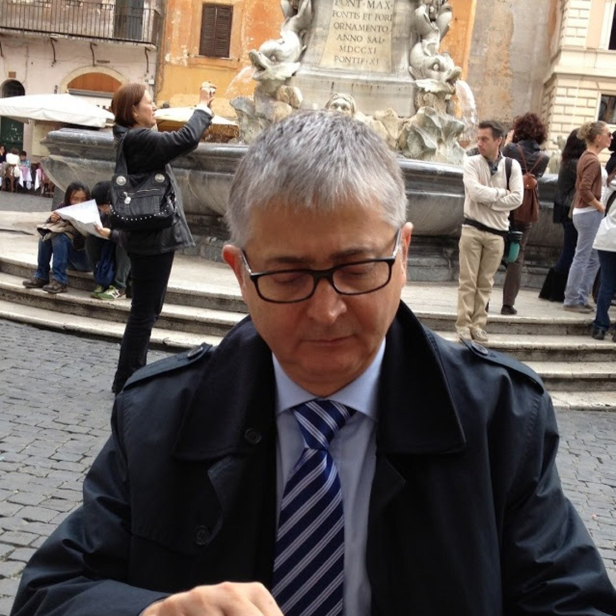 Giuscommercialista, Revisore Legale. Esperto strategie risoluzione crisi d'impresa, contenzioso.