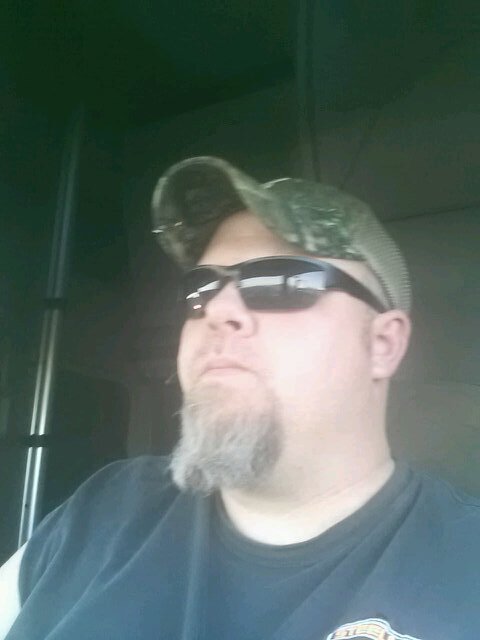 Huge Nascar fan and college football fan. Longhaul truck driver living that redneck laidback country life.