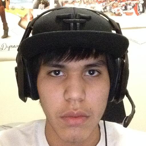 GBs with friends Tirckshotter quickscoper... 18 years old http://t.co/dwhQGgptts #followback