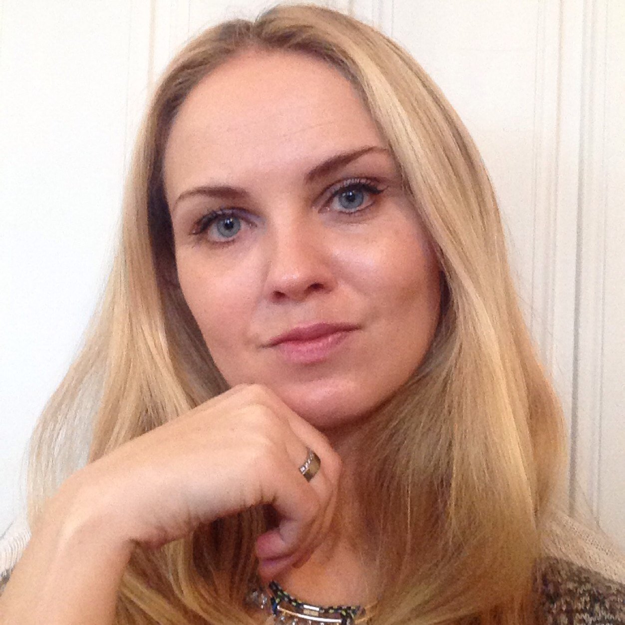 FruStenmarck's profile picture. Mother to adopted girl. Wife. Norway. All views my own.