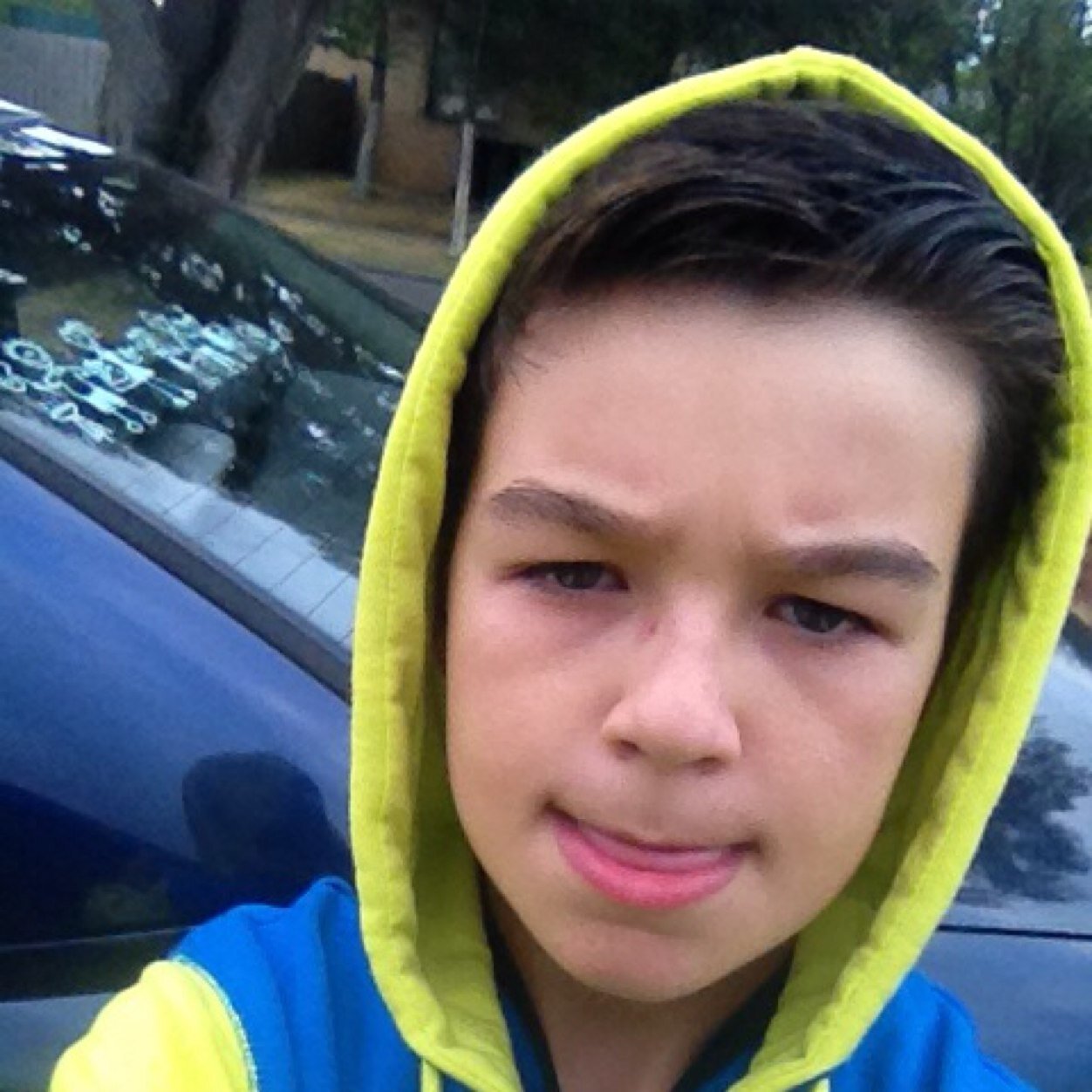 Folloe me