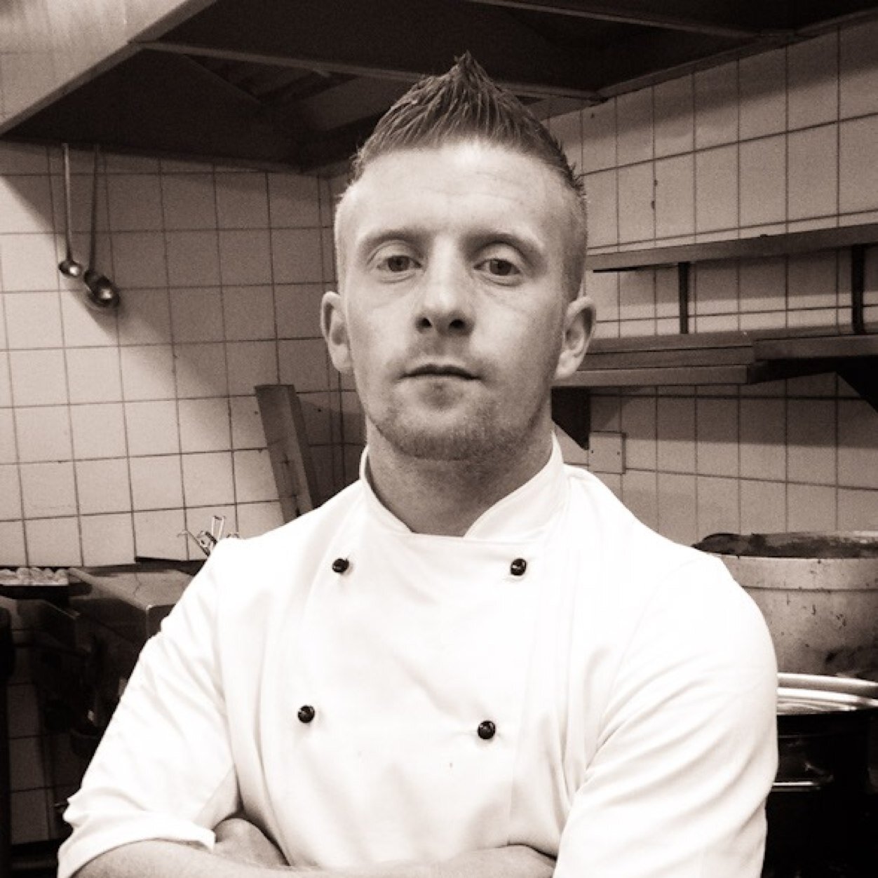 Twitter Account For Darren Willmott Follow And Retweet