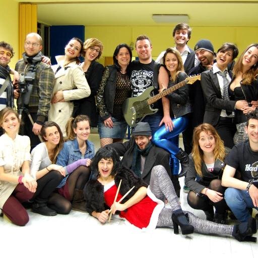Gruppo di musical, in arrivo da Porretta e Bologna, che spacca i culi. #musical