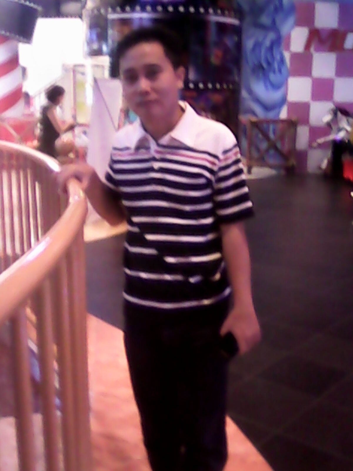 herlambangsis's profile picture. terus melangkah...hadapi duniamu....raih surgamu