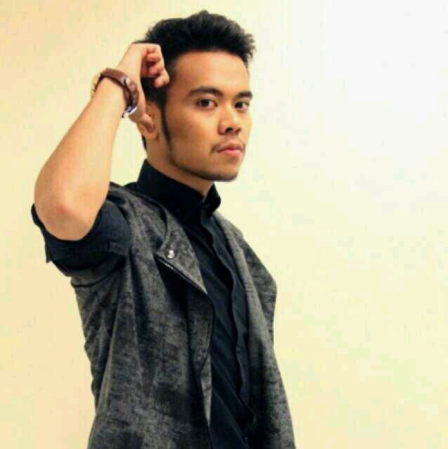 sofareza's profile picture. SObat(sahabat) dan FAns dari Reza. Kita akan selalu support Reza, karena kita sayang dia apa adanya.