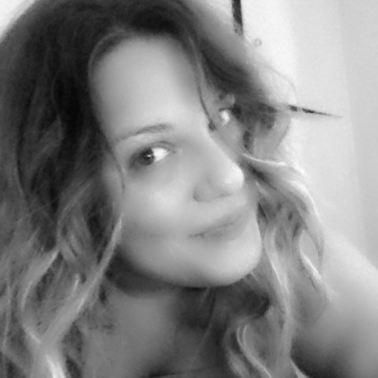 kwnst4ntin4's profile picture. i am civil engineer and interior designer