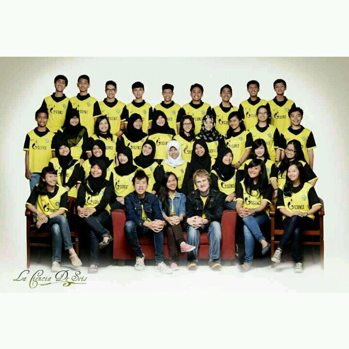 scienceSix24's profile picture. @TWENTYFOUR_2015. SHARE AND GROW TOGETHER, WE ARE SCIENCE SIX.