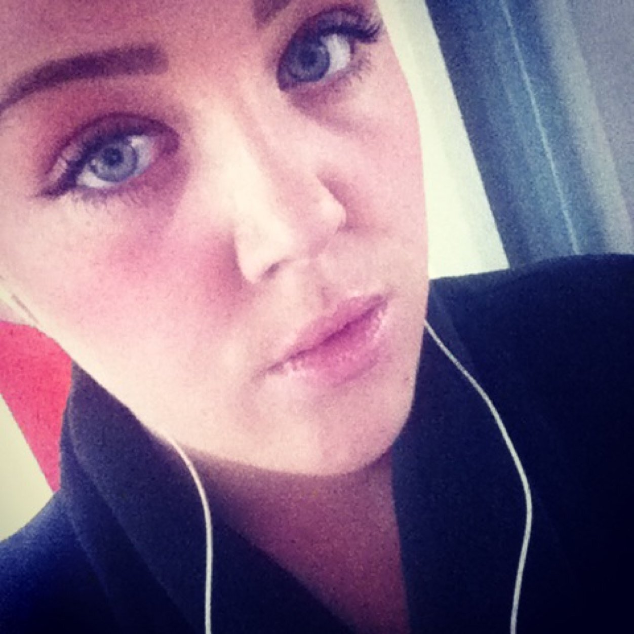 charleyyamelia's profile picture. Follow me & I shall follow back xoxo