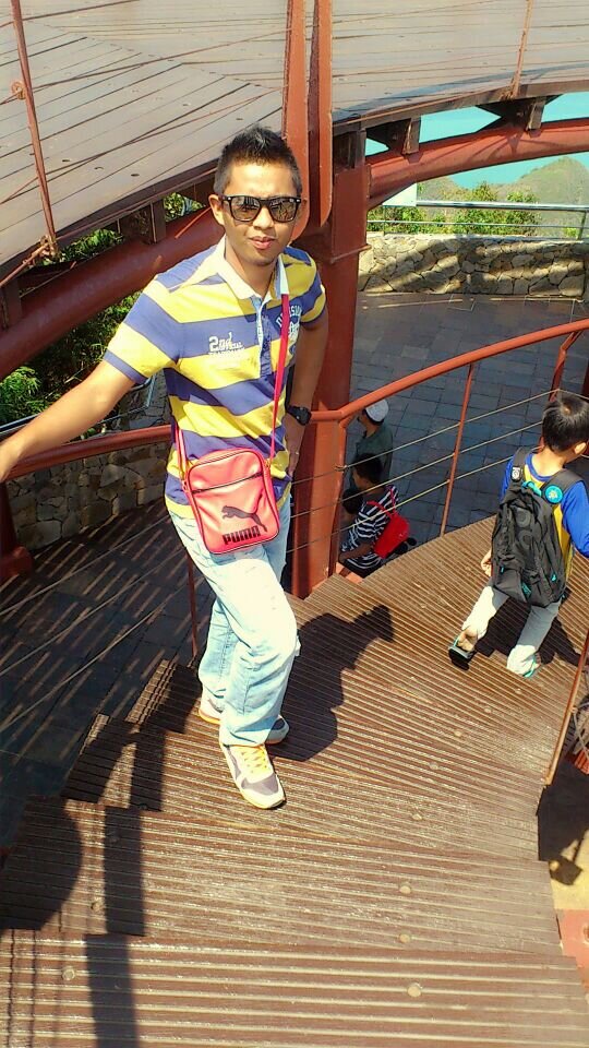 nizarkhrudin's profile picture. 