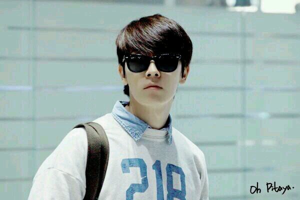 อันยองครับ  เฮอีทีบี สุดหล่อประจำมกโพ ไม่หยิ่ง ไม่นิ่ง ผมแค่สะดิ้งเบาๆครับ -..- ♡ มาเล่นกับผมนะ