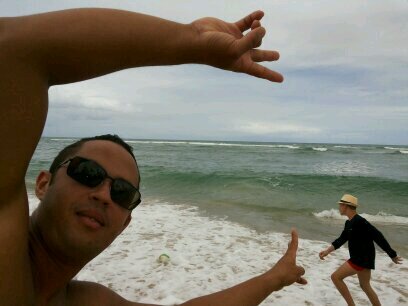 aquinojr18's profile picture. 