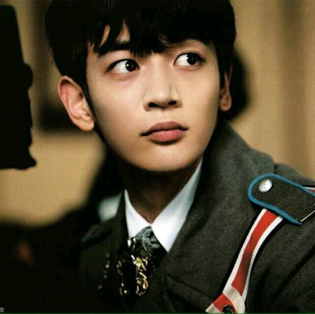 ใจดีฟอลกลับ @pum_shinee