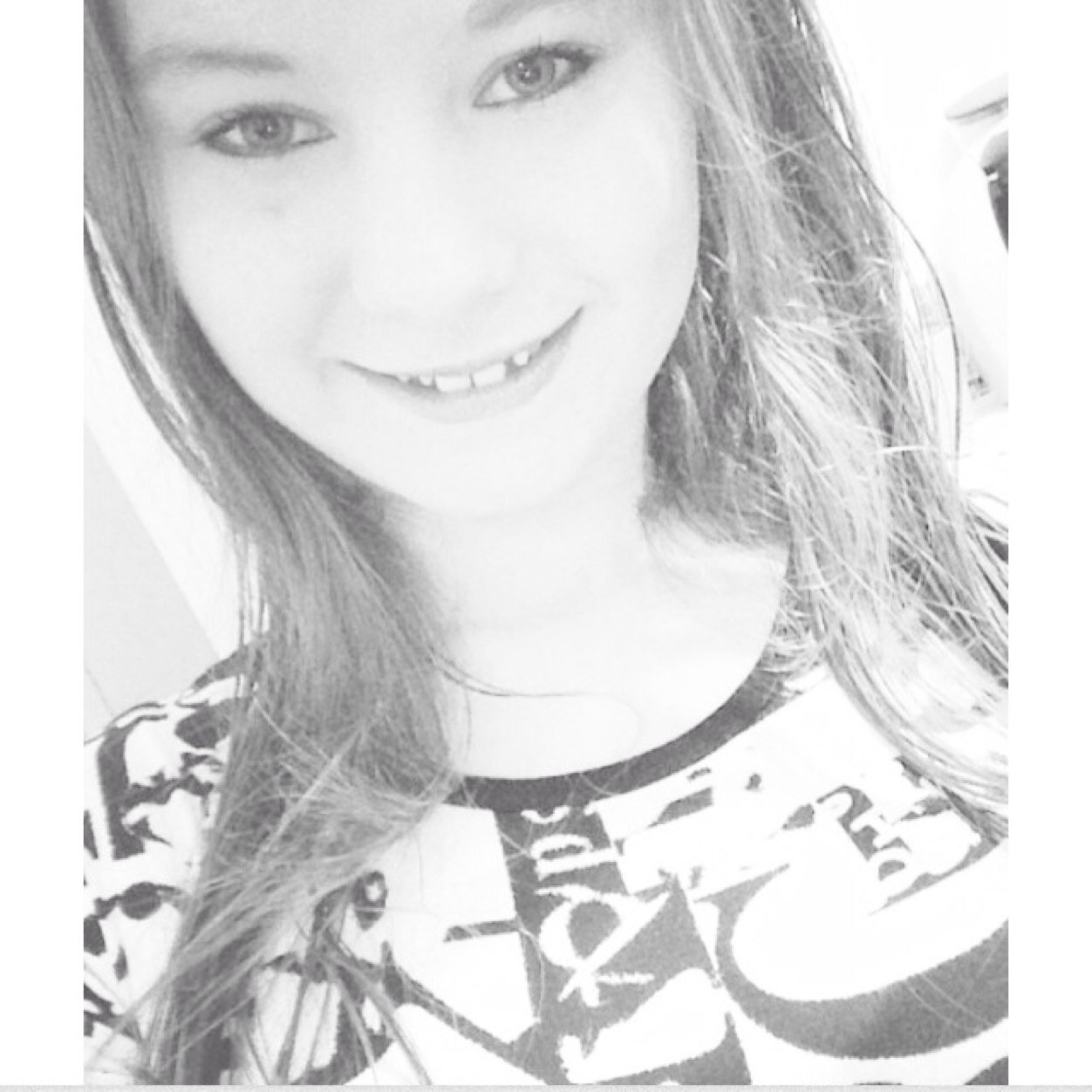 Geordie girl Kik - FcukDaHatersXD Snapchat - leahnicole6 Insta - LeahBurnsxx Mindless Behavior followed me on - 23/10/14