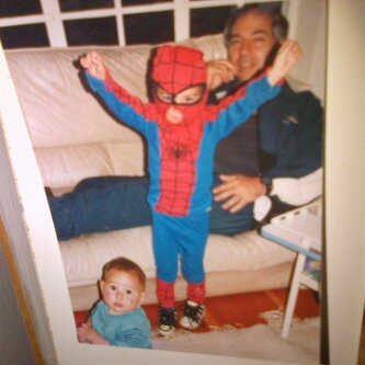 leswayal's profile picture. The guy with the Che t-shirt going to the economics lecture