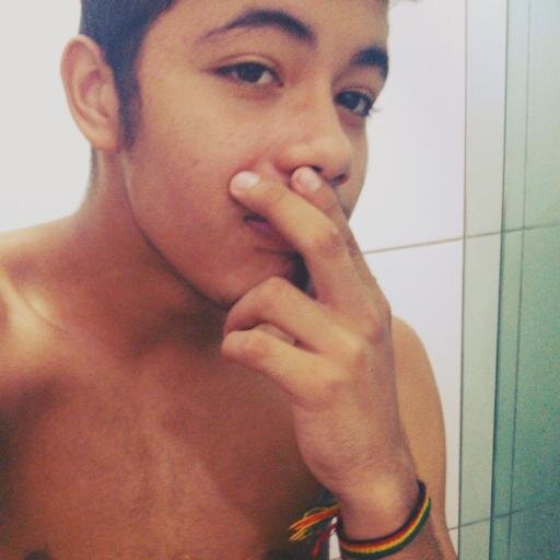 Boylieber::::::::::: 3 Fluxo 
Cr7::::::::::::::::::: 3 Fluxo
Bjoss ;)
