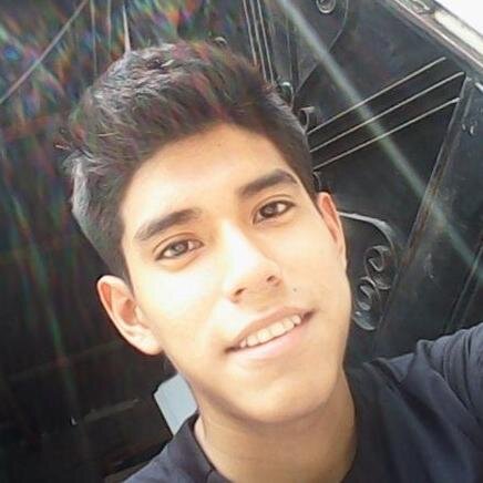 carlostello_'s profile picture. Sigueme....