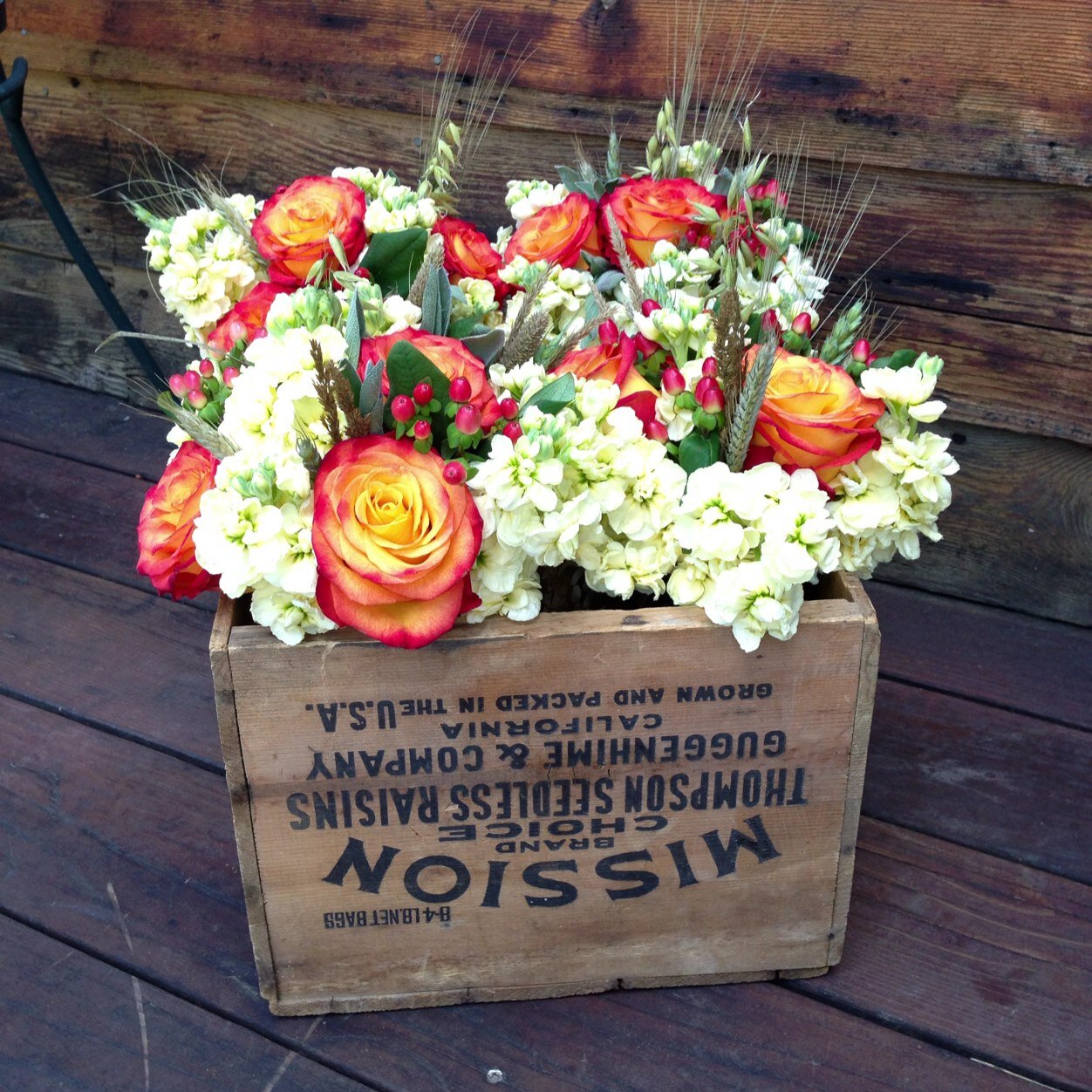 avantfloral's profile picture. Avant Floral is a floral design company with innovative and artistic approach to flowers specializing in floral pieces for Montana weddings and events.