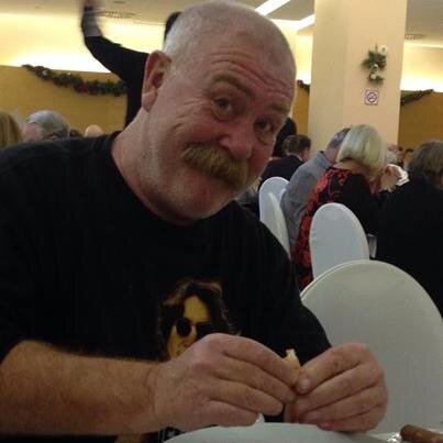 58 year old chap retired.  loves music and movies hot toddys   in winter. cervesa in spain  good food. Scouser  Born and Bred.  ;)