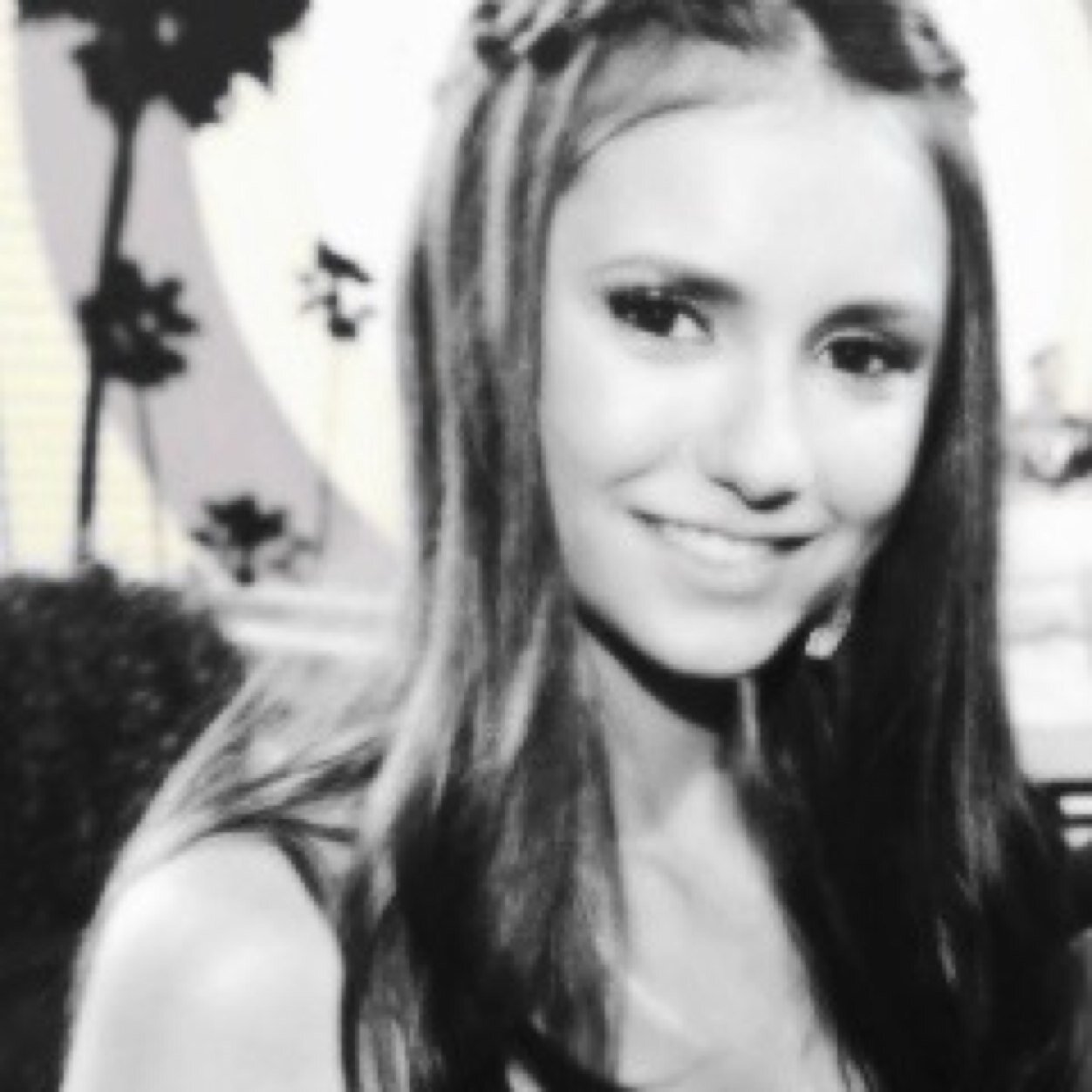 Nina Dobrev - {bulimia, autolesionismo, amnesia}