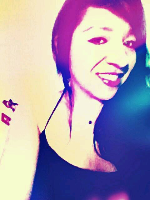 No tengo biogtafia buuu