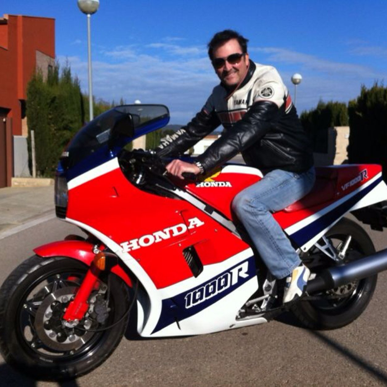 Apasionados de las motos deportivas de los años 80 y 90...