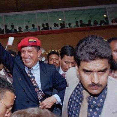 Por la Batalla Comunicacional  #EntreChavistasNosSeguimos para fortalecer la #TROPA y consolidar el LEGADO del Comandante Chávez