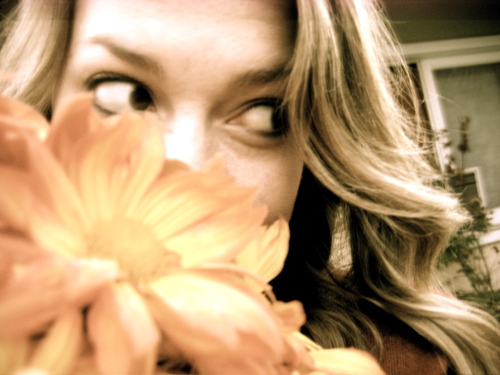 SlindsayMusik's profile picture. Made of Steal.