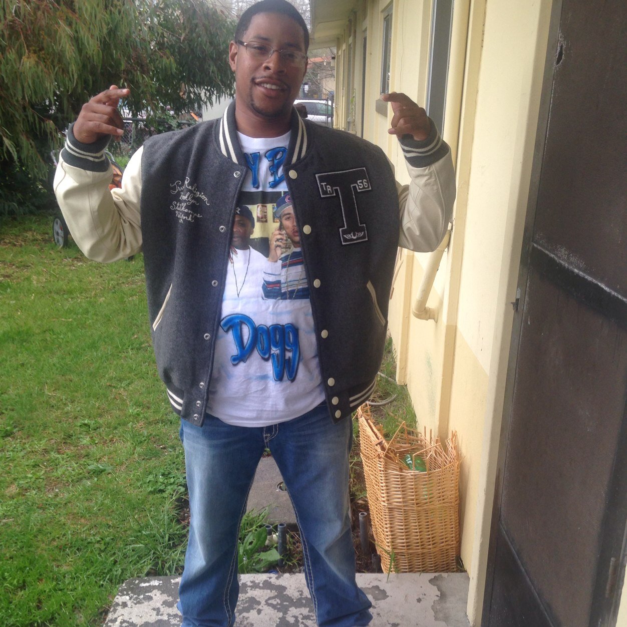 smurkishjon's profile picture. Fuck around wit them fuck arounds and get fuck'd around