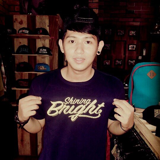 prestantya's profile picture. Pray and Hardwork!