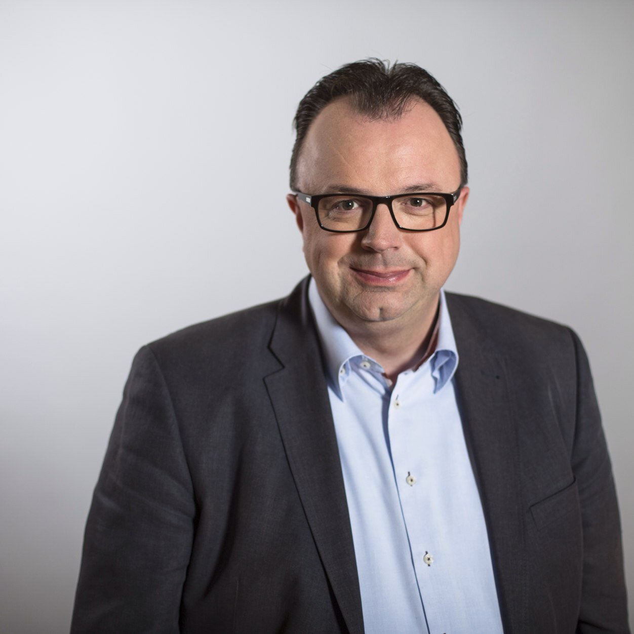 Ronsenaar/ Sales Manager / Schepen Stad Ronse/tweets zijn persoonlijk
