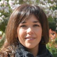 Ex Conseillère consulaire en Angleterre, Pays de Galles et Irlande du Nord, élue à l'Assemblée des Francais de l'étranger pour l'Europe du Nord