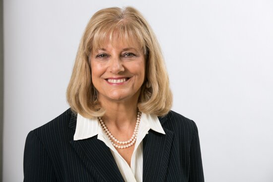 San Francisco lawyer, arbitrator, mediator. Avid reader, crossword aficionado, fan of jazz, theater, arts.