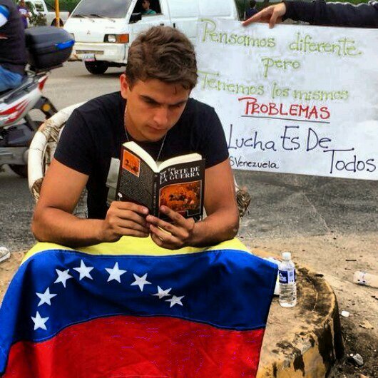 Lic. En Computación and Bartender

I like sports, I like gym, I love music, I like the beach, I like partyng.

Amo mi país Venezuela, no tolero la injusticia.