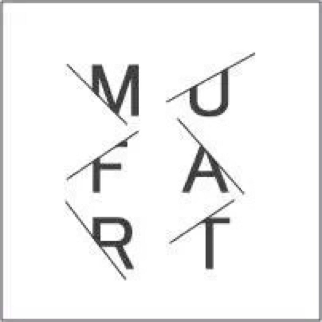 MUFART es una muestra de fanzine ilustrado que pretende desmitificar la exclusividad y el hermetismo del ámbito cultural y artístico.