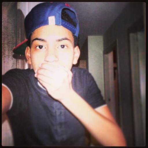 DJ/Producer | Random tweeter/tieneraccount | followen is altijd gratis | kickbokser | 1306♥