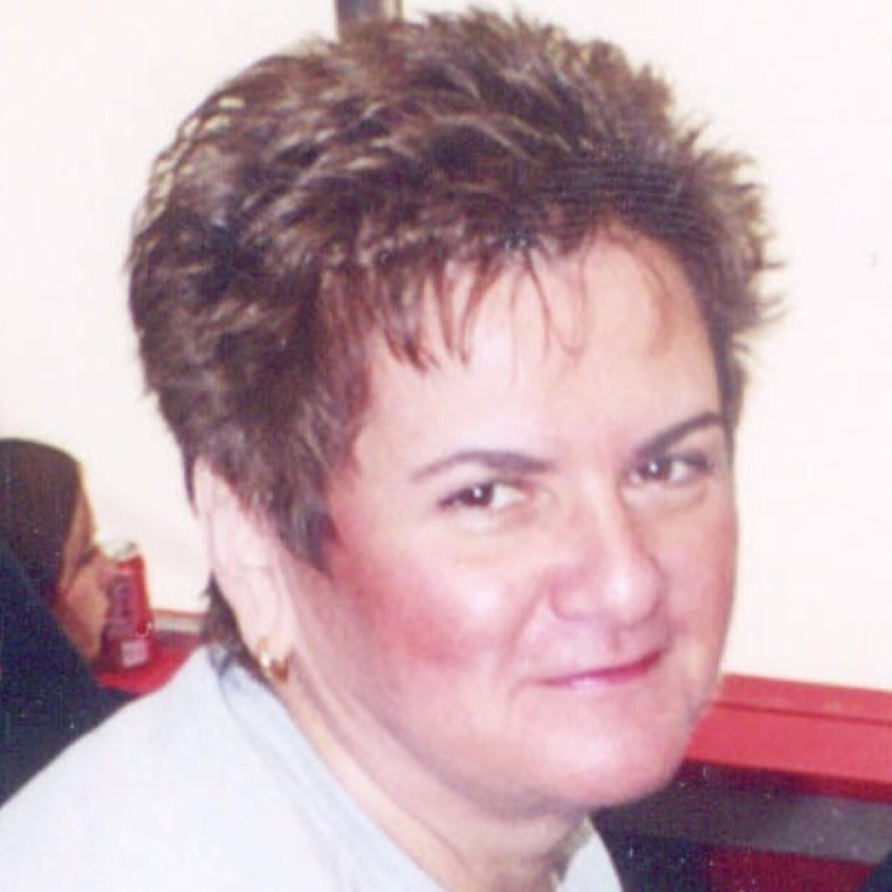 debbiekomar1's profile picture. 