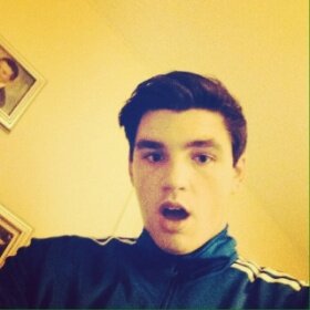 elishalewi's profile picture. I put the FUN in Fundell!!!