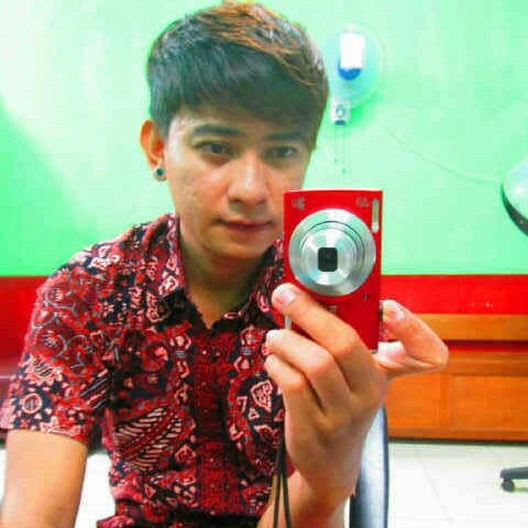 Manja,setia,humoris