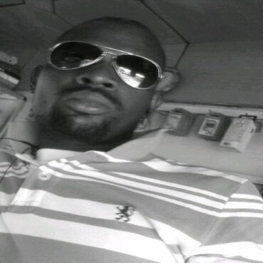 jeseniayoungux's profile picture. If I had wings, I'd fly far away.