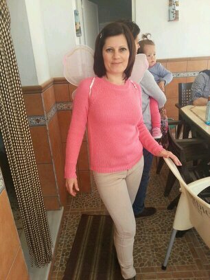 titapapel's profile picture. 