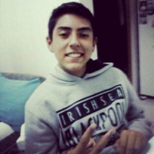 Meu nome é mentir porque mentir é feio. @ClubeFollowBack 
WHATSAPP:: 12 981821665.